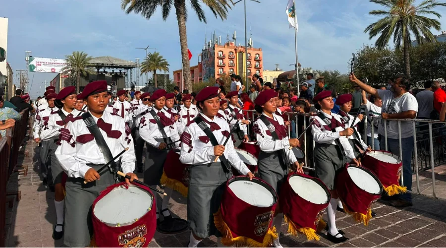 desfile-patrio-reunio-estudiantes-reynosa