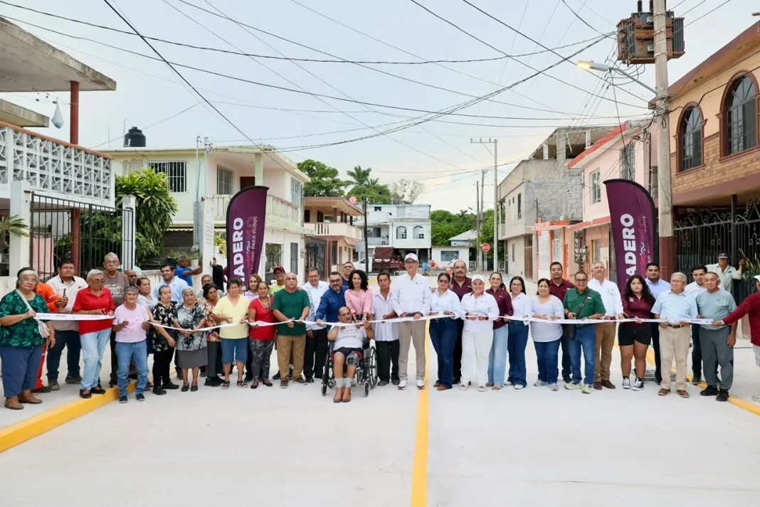 erasmo-obras-2 Erasmo González entrega obras por casi 14 mdp en un día