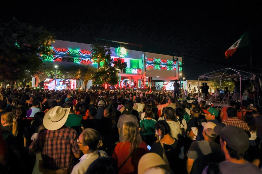 San Pedro reúne a miles de familias para conmemorar la Independencia de México 2 fa0a4c33 ffb1 44b6 9864 796380e91ff1
