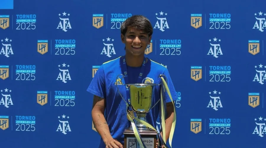 firma-tigres-al-nahuel-arce
