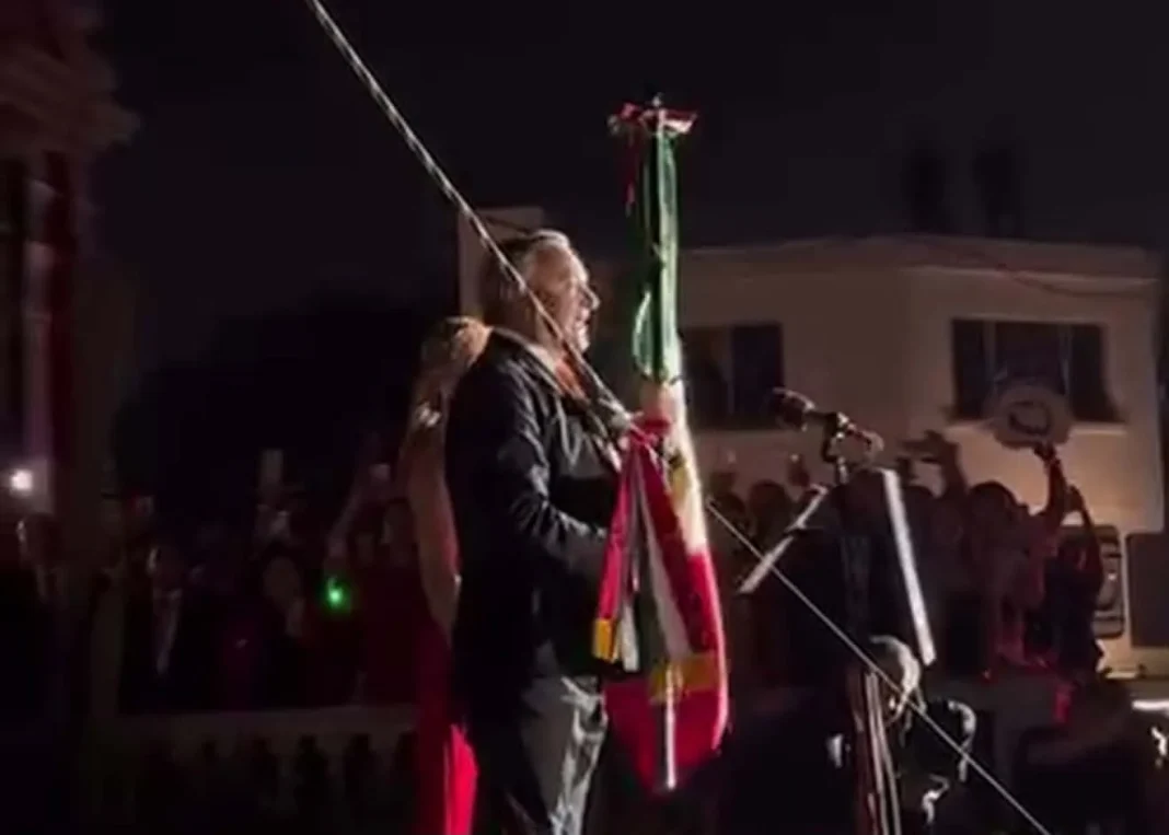 guadalupe-grito-2026 Héctor García encabeza la ceremonia del Grito de Independencia en Guadalupe ante miles de familias.