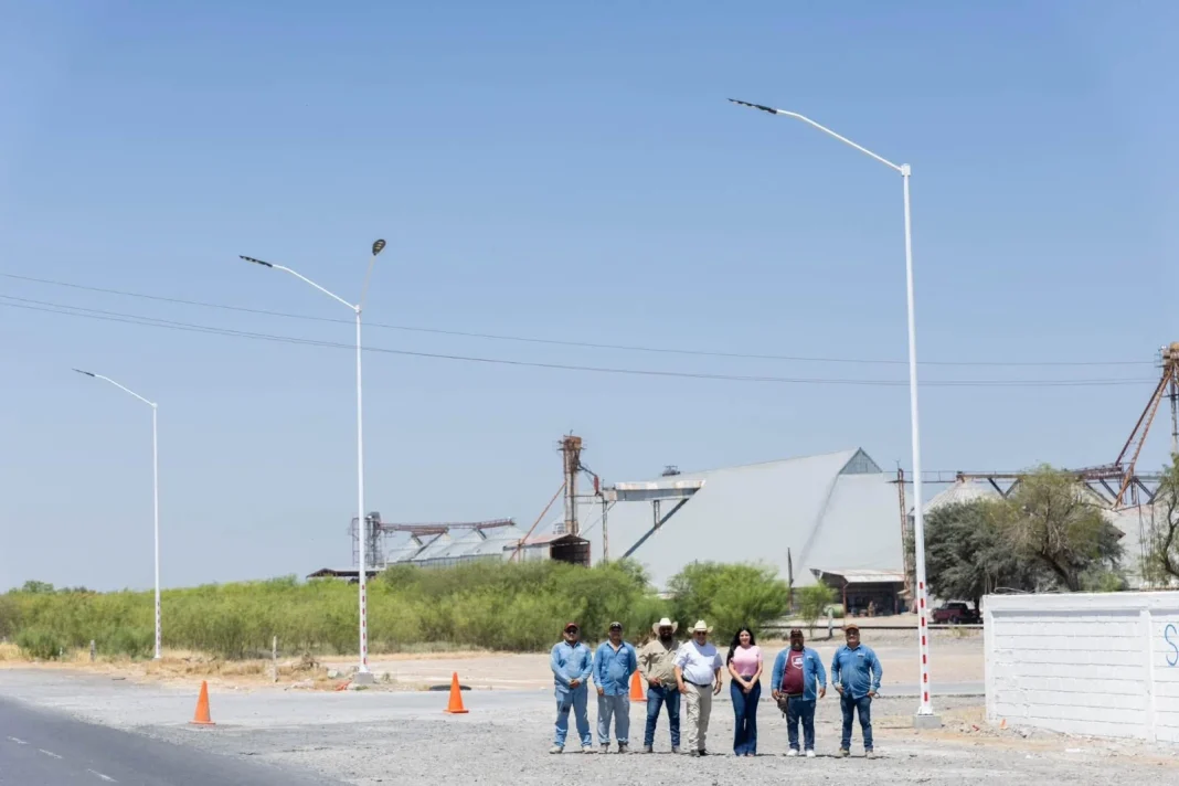 iluminacion Nataly García supervisa avances en iluminación