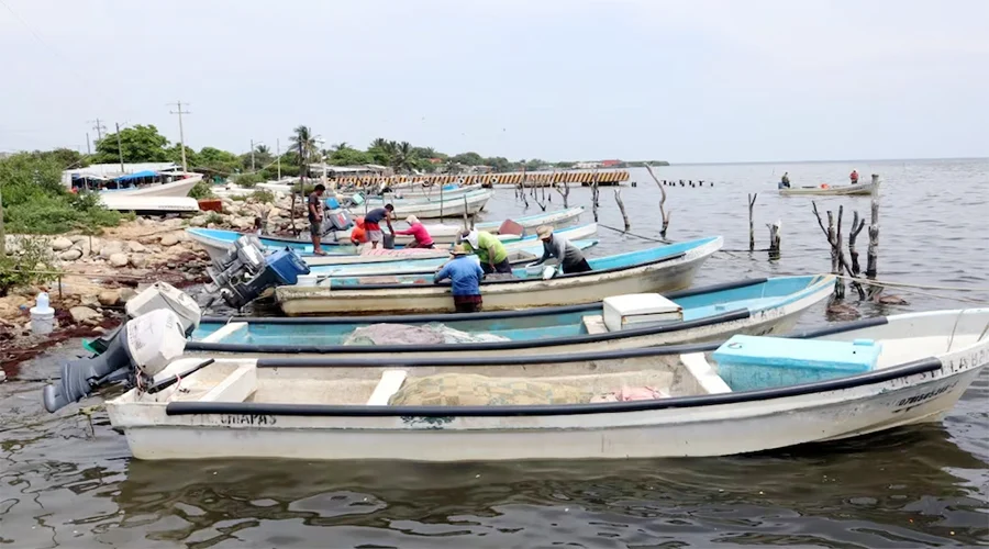 localizan-dos-pescadores-altamar Localización de dos pescadores desaparecidos en altamar.