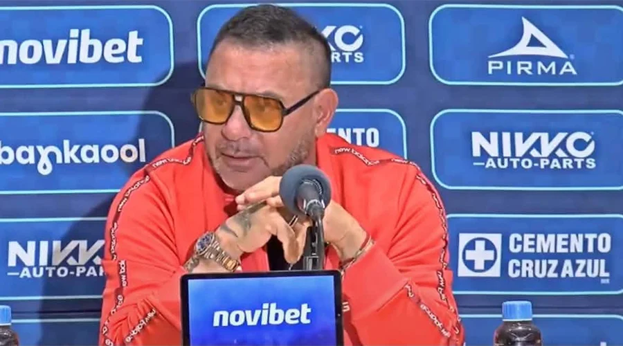 mohamed-estalla-contra-katia-itzel-garcia Antonio Mohamed estalla en conferencia de prensa tras el partido de Toluca.