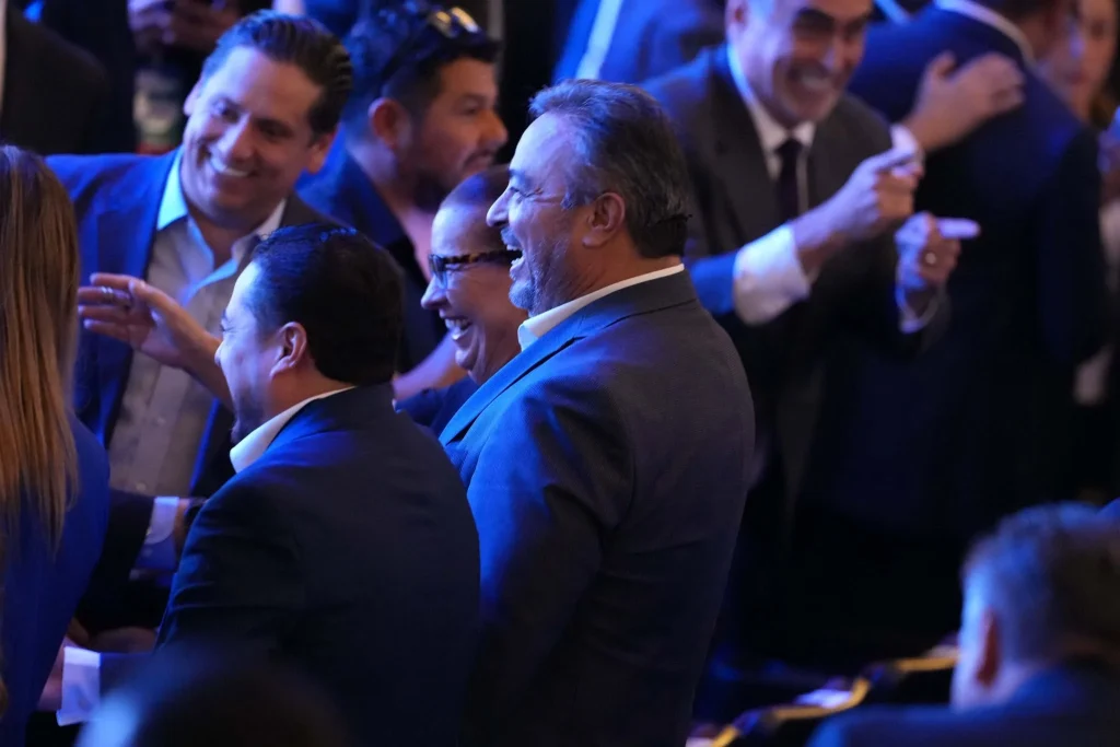 Adrián de la Garza llama a construir juntos el futuro de Nuevo León 12 monterrey 2do informe 13