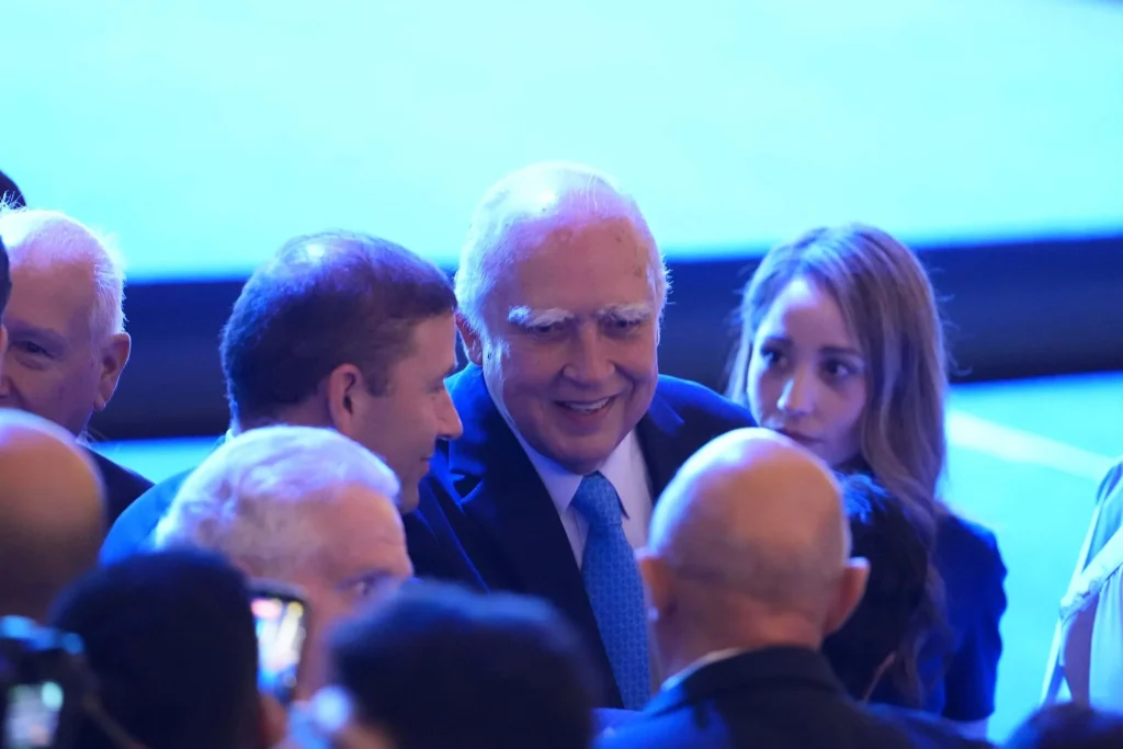 Adrián de la Garza llama a construir juntos el futuro de Nuevo León 8 monterrey 2do informe 9