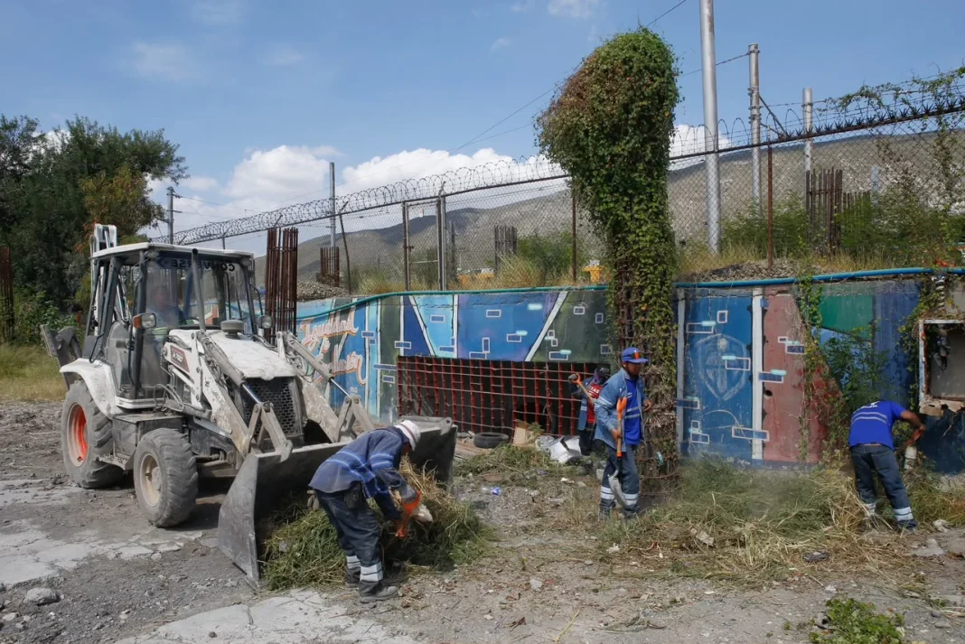monterrey-desazolve-lluvias Realiza Gobierno de Monterrey limpieza preventiva ante pronósticos de lluvias