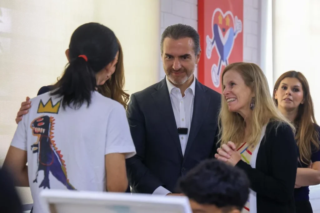 Visita cónsul de Estados Unidos instalaciones renovadas de PAPTI 1 papti 2