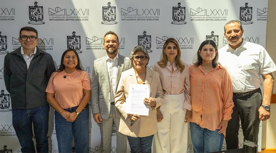 pase-turistico-congreso-nuevo-leon Discusión sobre el pase turístico en el Congreso de Nuevo León.