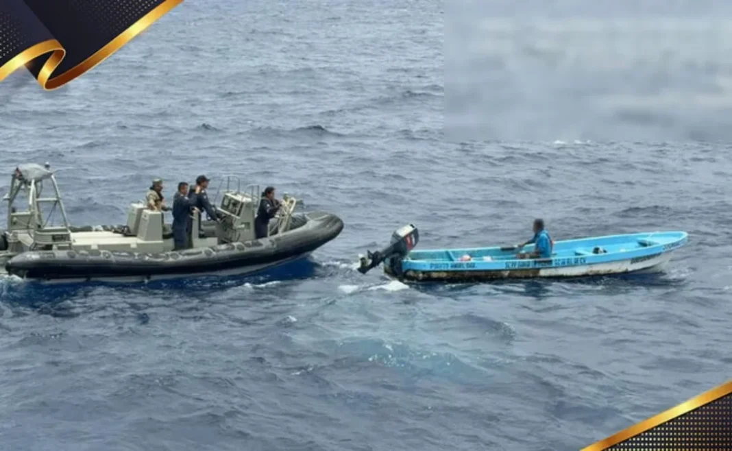 pescador-sobrevive-8-dias-oaxaca Pescador sobrevive tras ser rescatado por la Armada de México en las costas de Oaxaca.