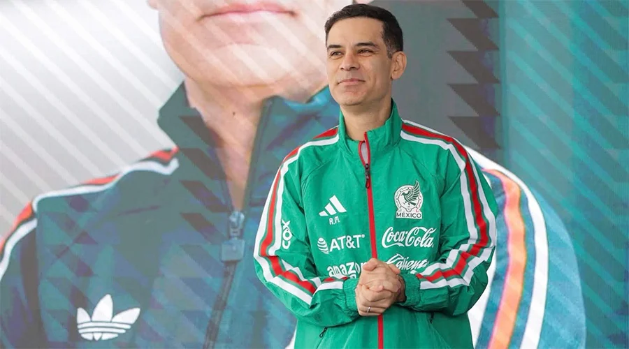 rafa-marquez-seleccion-mexicana Rafa Márquez dando a conocer su primera convocatoria con la Selección Mexicana.