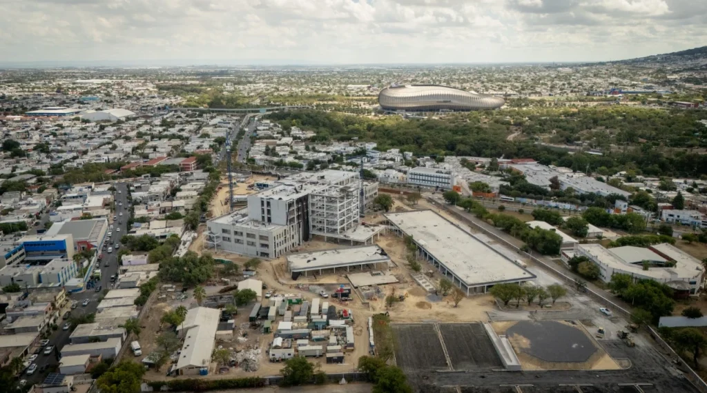 Vamos a dejar el hospital más moderno de México: Samuel García 1 Vamos a dejar el hospital más moderno de México: Samuel García