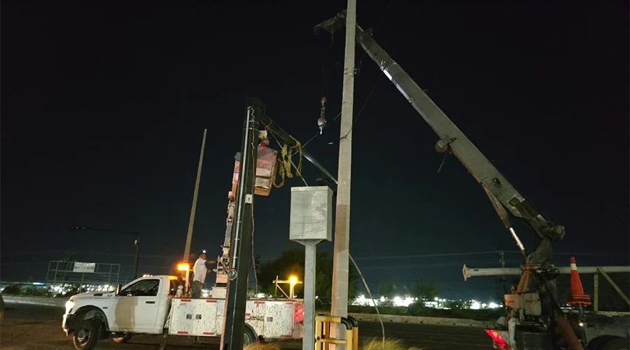 servicios-publicos-alumbrado-reynosa Trabajos de Servicios Públicos en el alumbrado de Reynosa para mejorar la seguridad vial