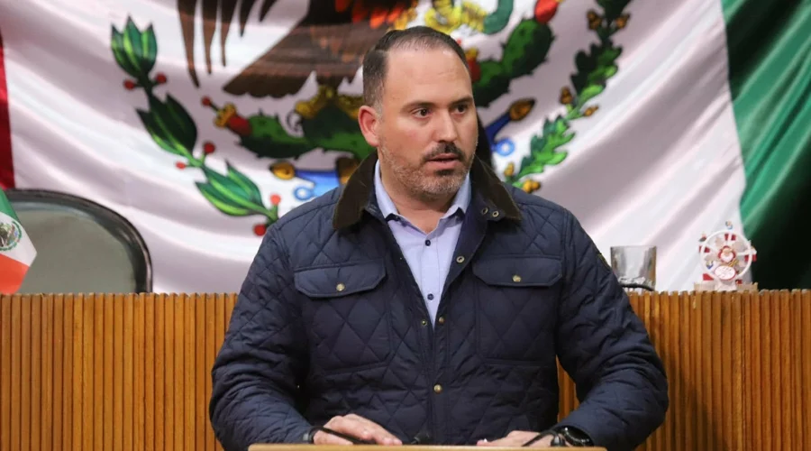 solicita-licencia-mario-soto