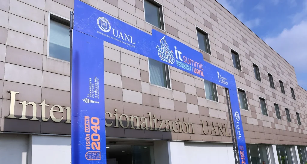 UANL abre diálogo sobre inteligencia artificial y tecnologías en IT Summit 1 uanl it summit 2