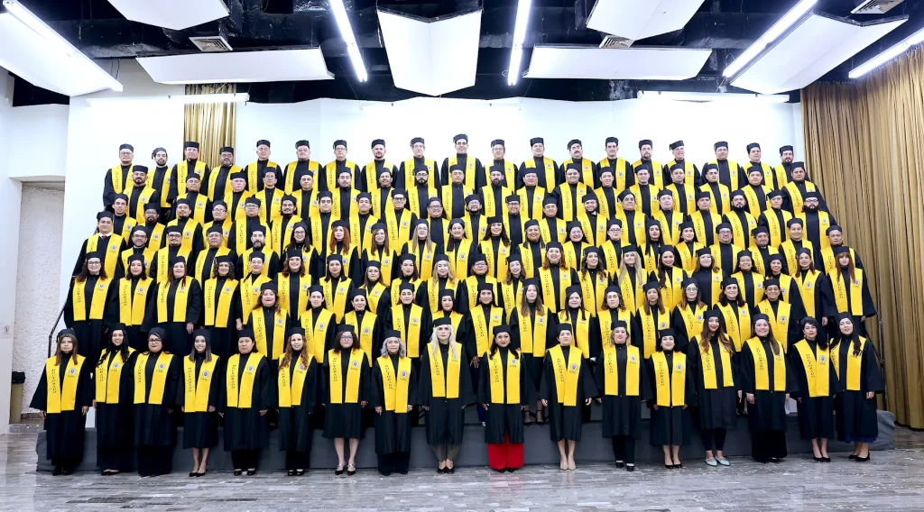 UANL reconoce la formación de 250 nuevos doctores 2 uanl reconoce 250 3