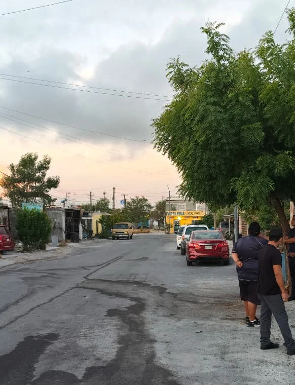 vecinos-puerta-del-sol-sin-luz Vecinos de Puerta del Sol denuncian afectaciones por falta de luz en Reynosa.