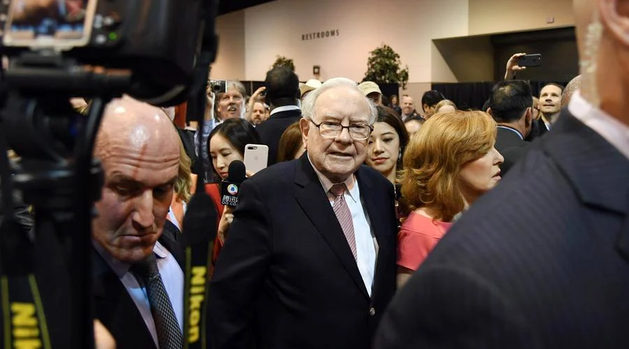 warren-buffett-berkshire-hathaway-dimision Warren Buffett anuncia su dimisión como presidente de Berkshire Hathaway