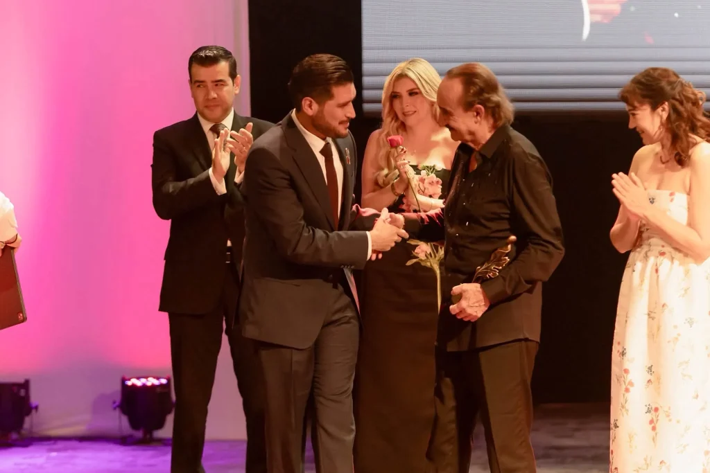 Beto Granados encabeza homenaje a Raúl Di Blasio y reconoce su trayectoria 12 286d148b 80b6 438f 99cc 7492bca38646