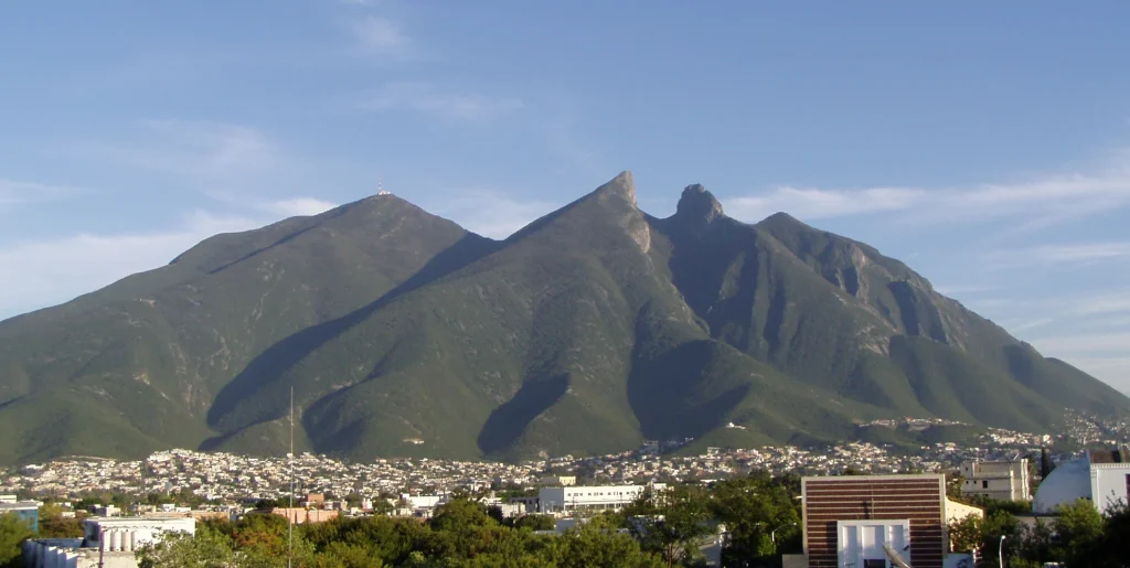 Reconocen hoteleros de Nuevo León a Gobierno de Monterrey 3 294237315 afe9a7542b o