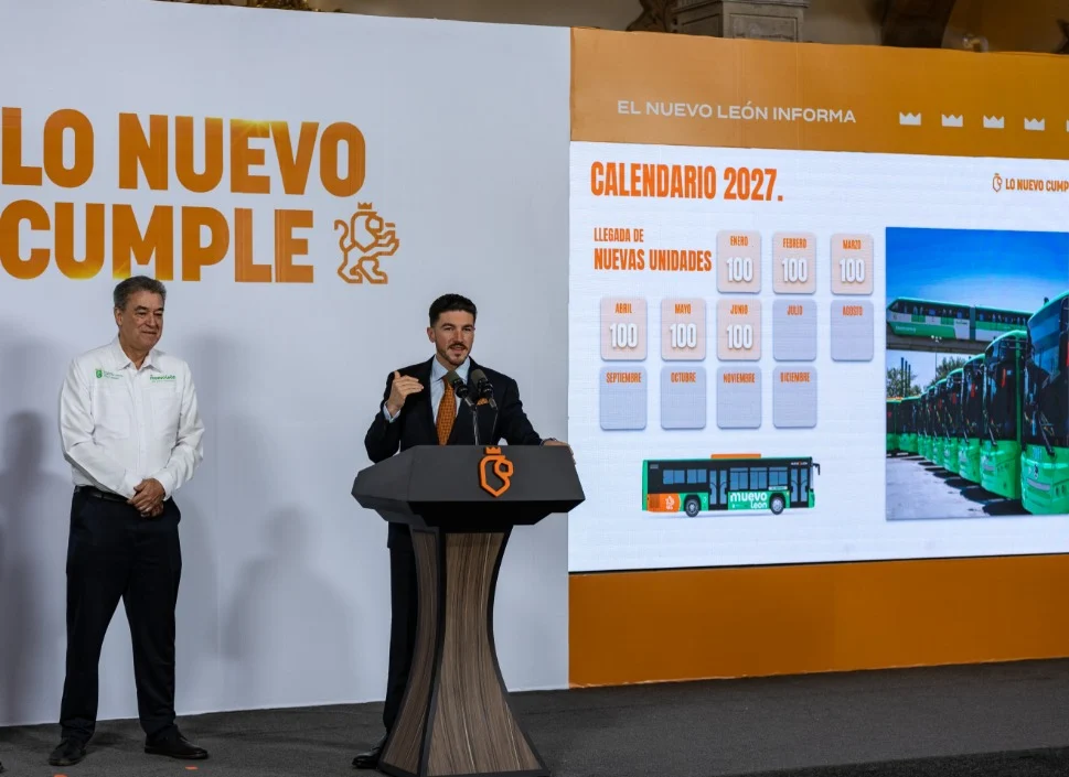 Llegarán 600 nuevos camiones, 100 por mes.- Samuel García 2 Llegarán 600 nuevos camiones, 100 por mes.- Samuel García