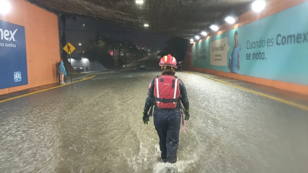652de8ef-0318-49a2-aefd-72fc8755f812 PCNL advierte que continuarán lluvias en Nuevo León durante los próximos días.
