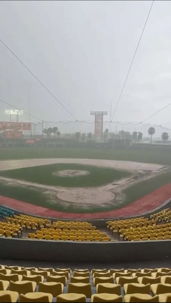 Suspenden por lluvia juego entre Algodoneros y Mayos 2 829458394 4523881071221013 8434508166496816743 n