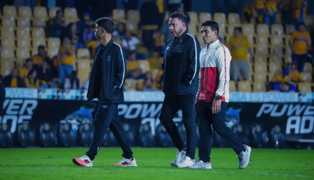 Lleva Antonio Mohamed 10 años sin ganar en el Universitario 1 830539617 1121901700237668 6312820346124532129 n