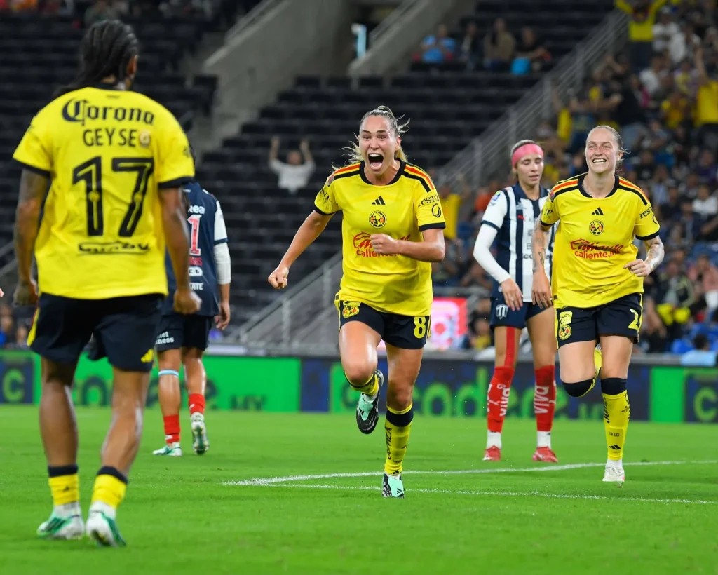 ¡Lluvia de goles! Firman Rayadas y América partidazo de remontadas 2 831353058 1603232448149924 3010243555456654223 n