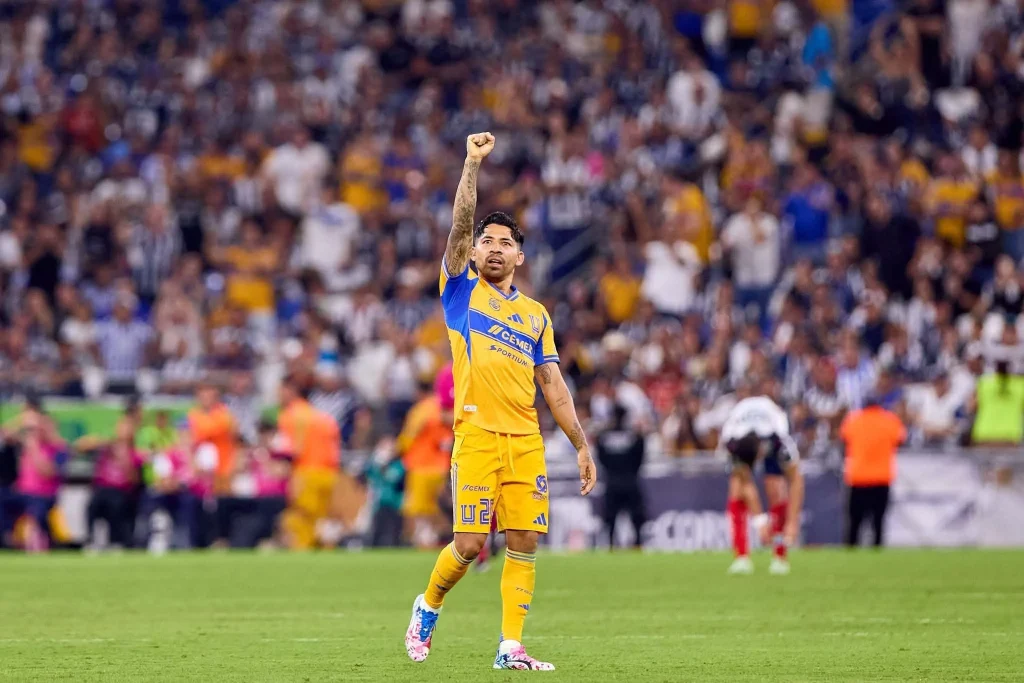 "Mi salida de Tigres no fue de caballeros": Javier Aquino 2 832799988 1410898187686765 632730333459513659 n