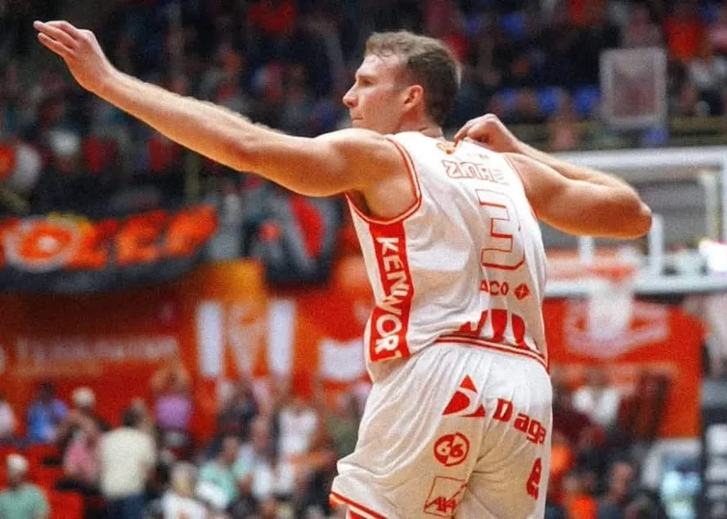 Cae Fuerza Regia en Mexicali y se jugará el pase directo a Playoffs 2 833312316 2702181350196356 7509539388001761728 n