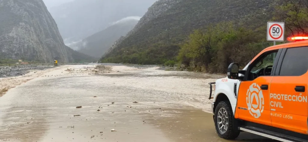 Monitorean ríos y arroyos ante lluvias en Nuevo León 4 834248561 1066672102860743 5222176183353078970 n