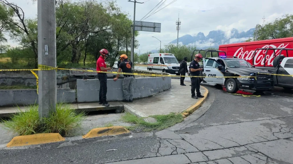 Encuentran a hombre sin vida en arroyo de Monterrey 1 834332664 1978796056109487 1527724872962870464 n