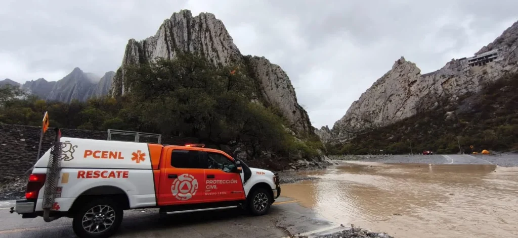 Monitorean ríos y arroyos ante lluvias en Nuevo León 5 836725199 2272331156957036 892192249875586179 n
