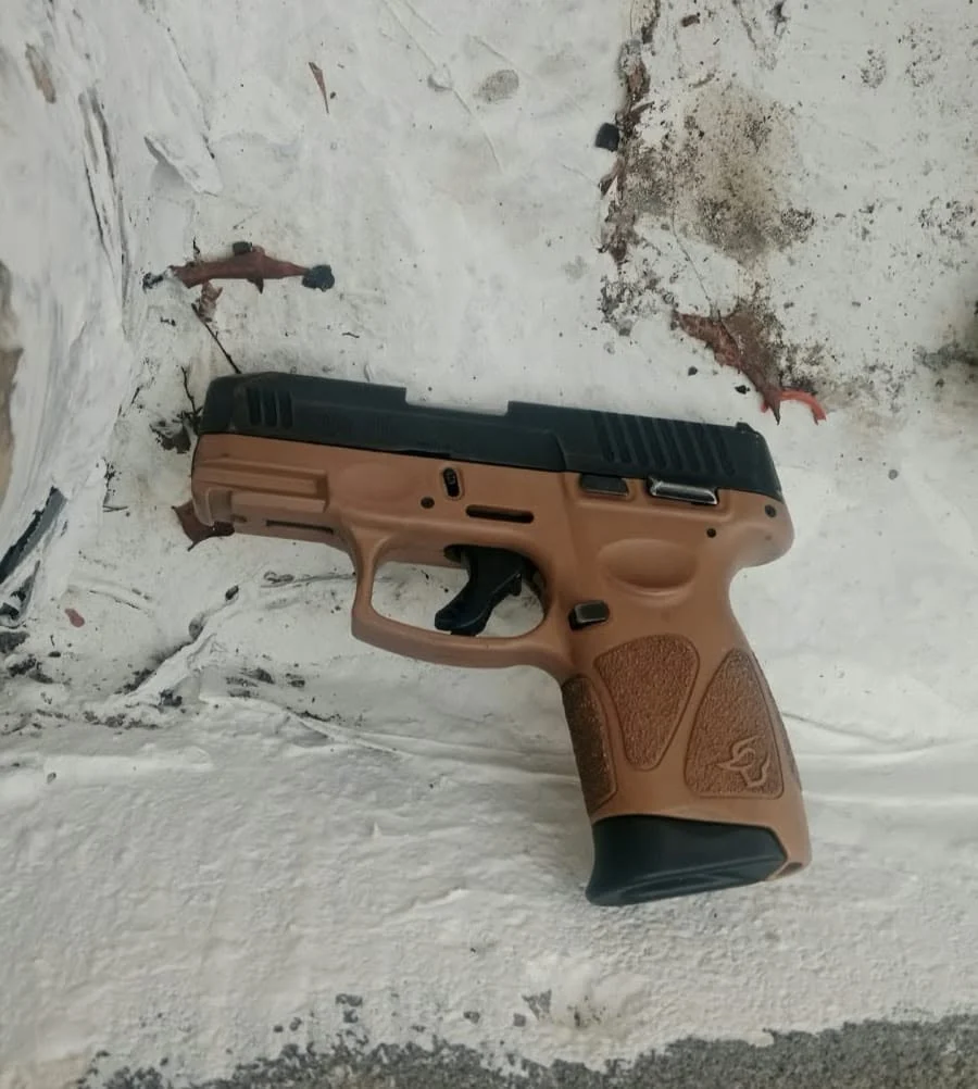 Enfrenta a la Policía con pistola; es detenido 1 837918435 4069069306729992 6285236456629072389 n