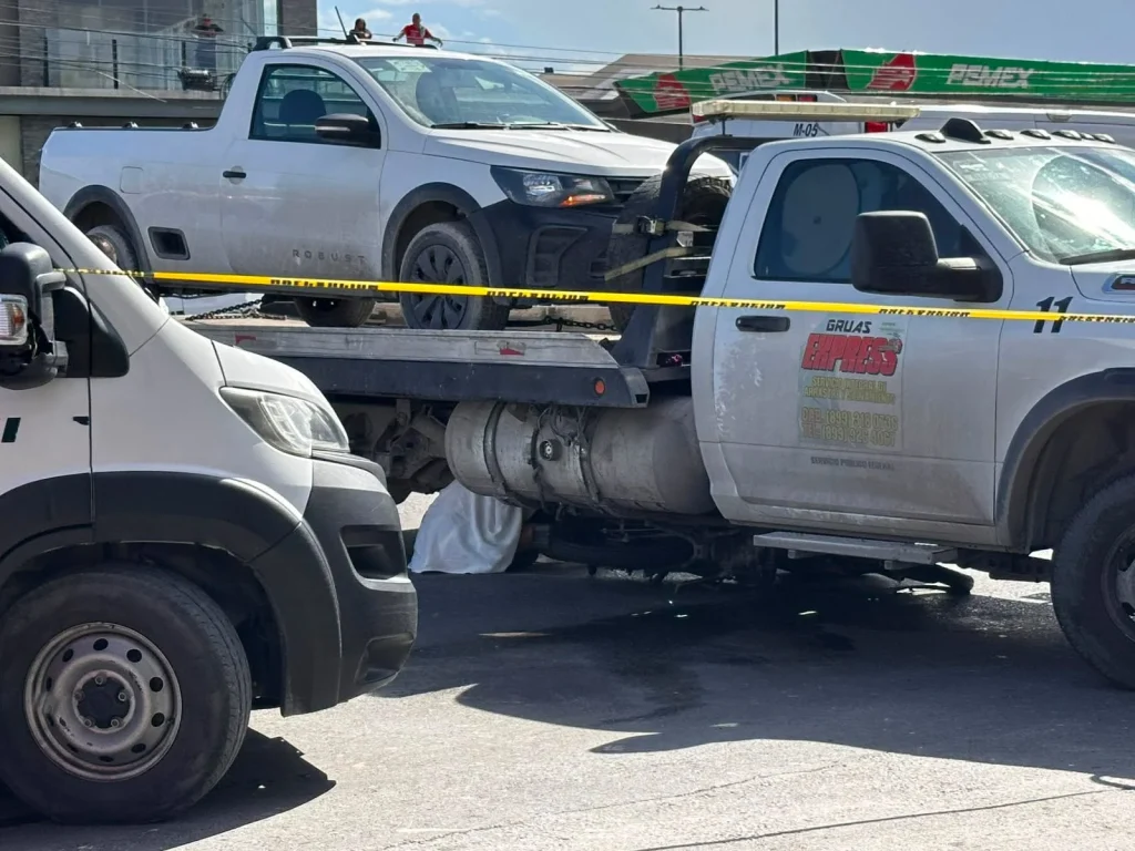 Muere motociclista bajo una grúa en el bulevar Miguel Hidalgo 1 838514380 1857309495427124 5437665676166908349 n