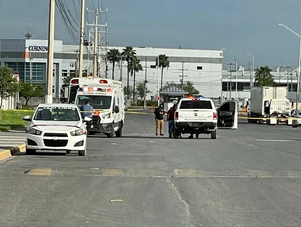 Muere chofer a bordo de camión de transporte de personal 2 840763666 2836046993440984 3881003182632384527 n