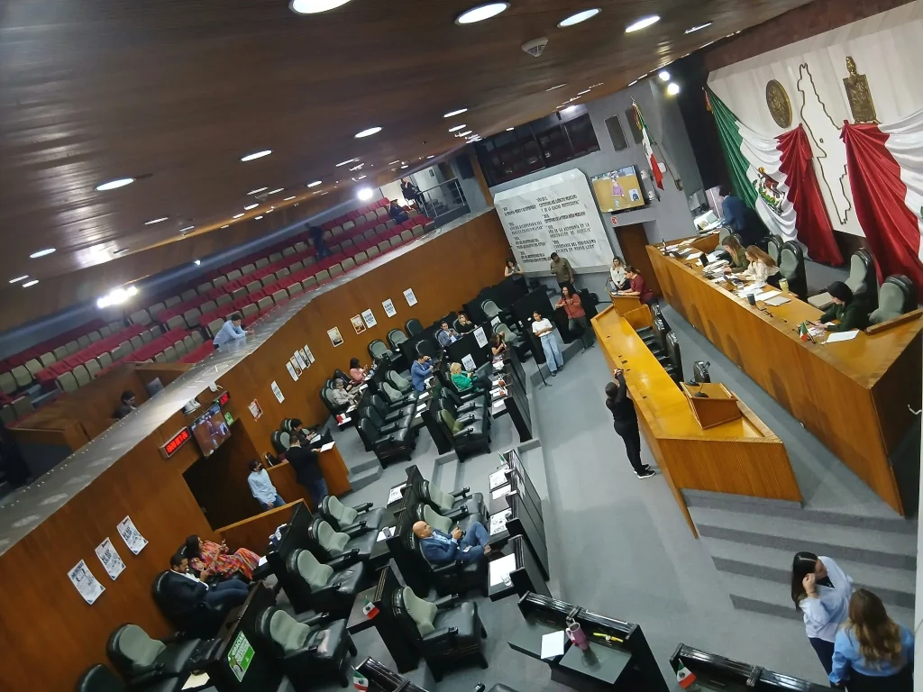Aprueba Congreso NL exhorto para garantizar abasto de medicamentos en IMSS 2 843323737 1851725136186861 3709931543168707004 n