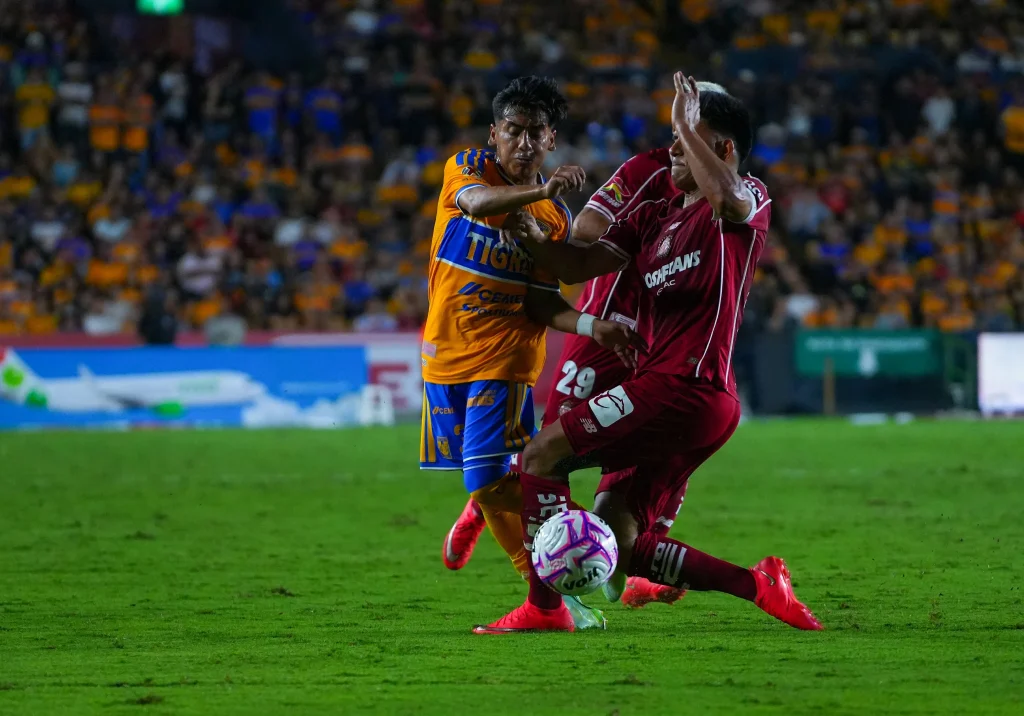 Tigres vence 3-2 al líder Toluca 2 844917011 1727466195018087 8382400819730131780 n