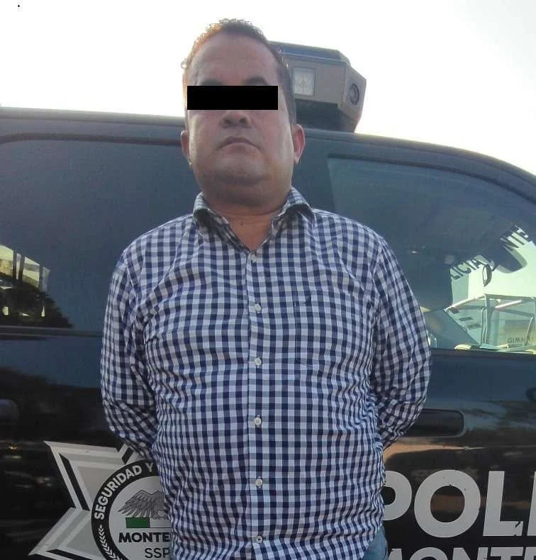 Detenidos con droga en vehículo con reporte de “montachoques" 4 los presuntos montachoques asegurado por la Policía de Monterrey.
