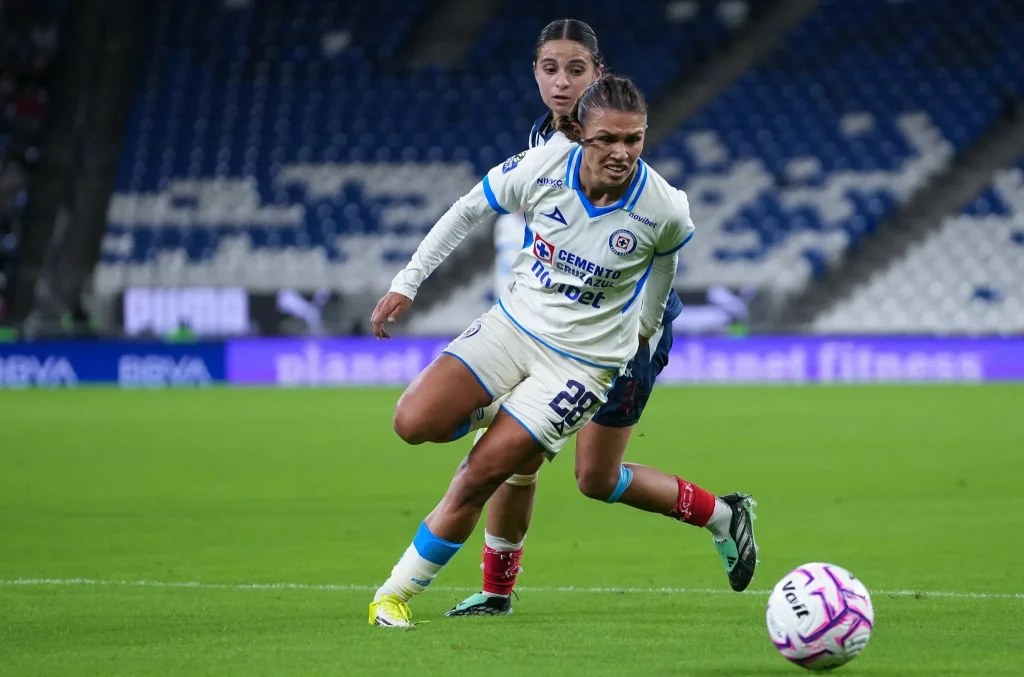 Rayadas vence a Cruz Azul con gran actuación de Alejandría Godínez 5 848411609 1835894850930274 2300645738395952771 n