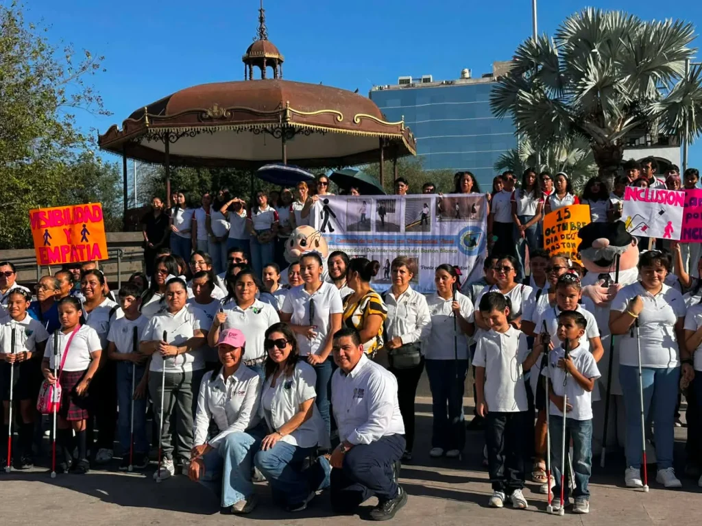 Caminata en Reynosa promueve conciencia sobre el uso del bastón blanco 3 Caminata en Reynosa para concientizar sobre el uso del bastón blanco.