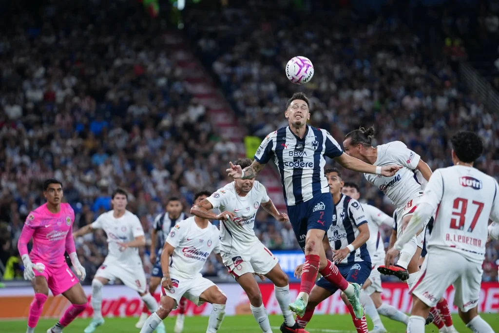 Chivas vence a Monterrey 1-0 durante aguacero 7 852110969 1603196528521856 6946724533949887103 n