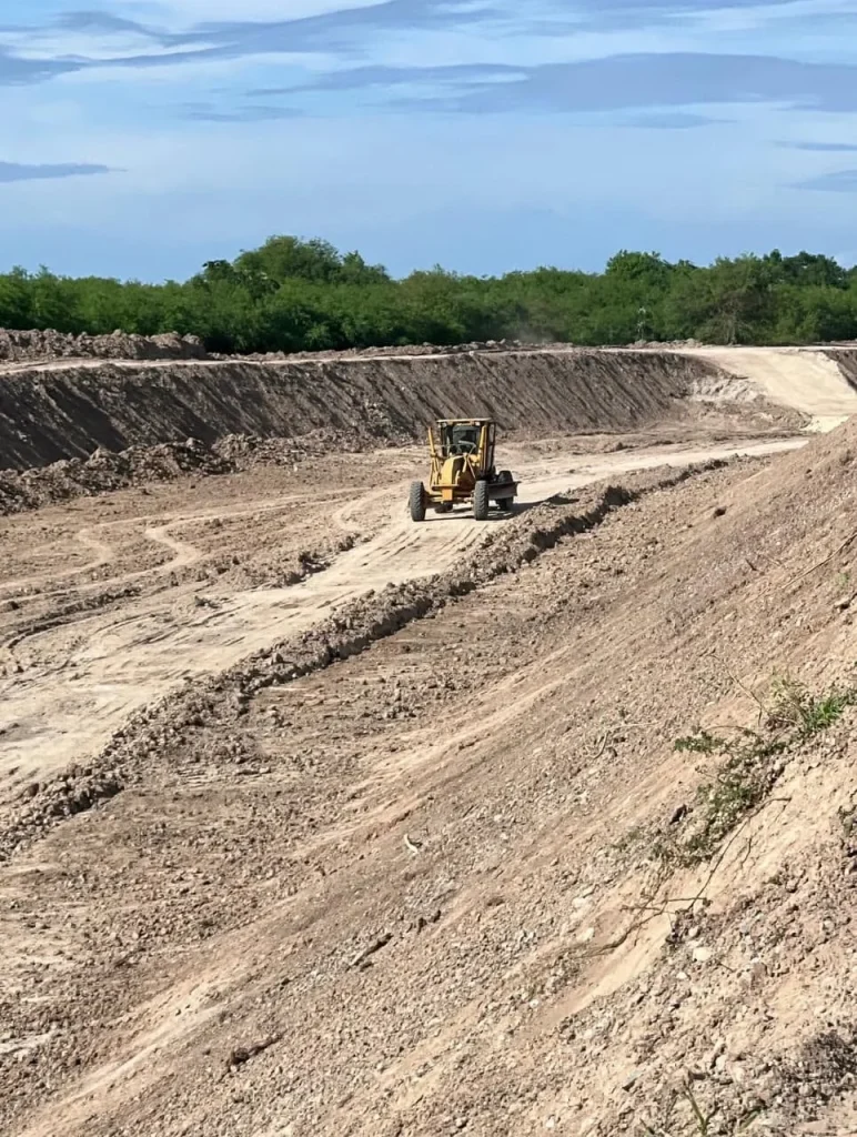 Avanza tecnificación del Distrito de Riego 026 con inversión superior a 4 mil millones de pesos 1 Obras de tecnificación e infraestructura hidráulica en el Distrito de Riego 026 en Tamaulipas.
