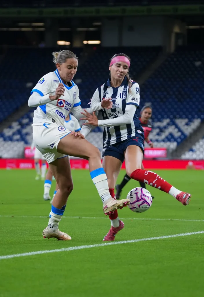 Rayadas vence a Cruz Azul con gran actuación de Alejandría Godínez 6 856371995 2172151616702691 2211419129354645774 n