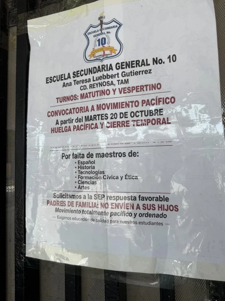 Padres cierran acceso a secundaria Ana Teresa Luebbert ante falta de maestros 5 856709068 4371938462951160 3470647248019149213 n