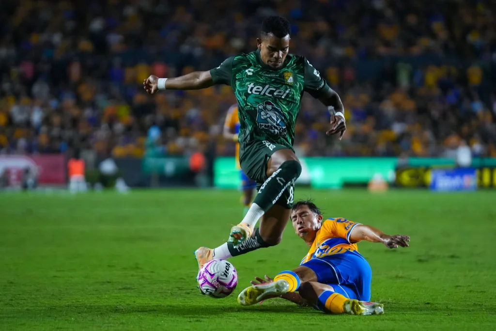 Cae Tigres ante León y peligra clasificación 3 861132758 1442211967334164 5158602378484489964 n