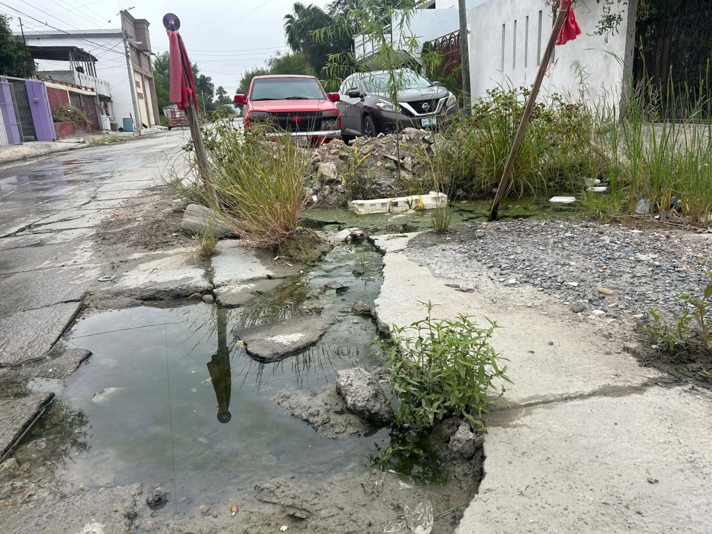 Fuga de aguas residuales cumple 15 años en Riberas de Rancho Grande 3 861492166 1125324890423283 7844766070902338964 n