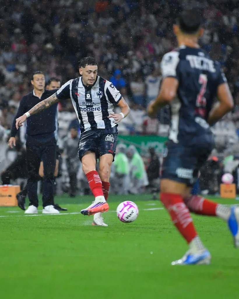 Chivas vence a Monterrey 1-0 durante aguacero 26 863861588 2238286843413245 4375804894510652061 n