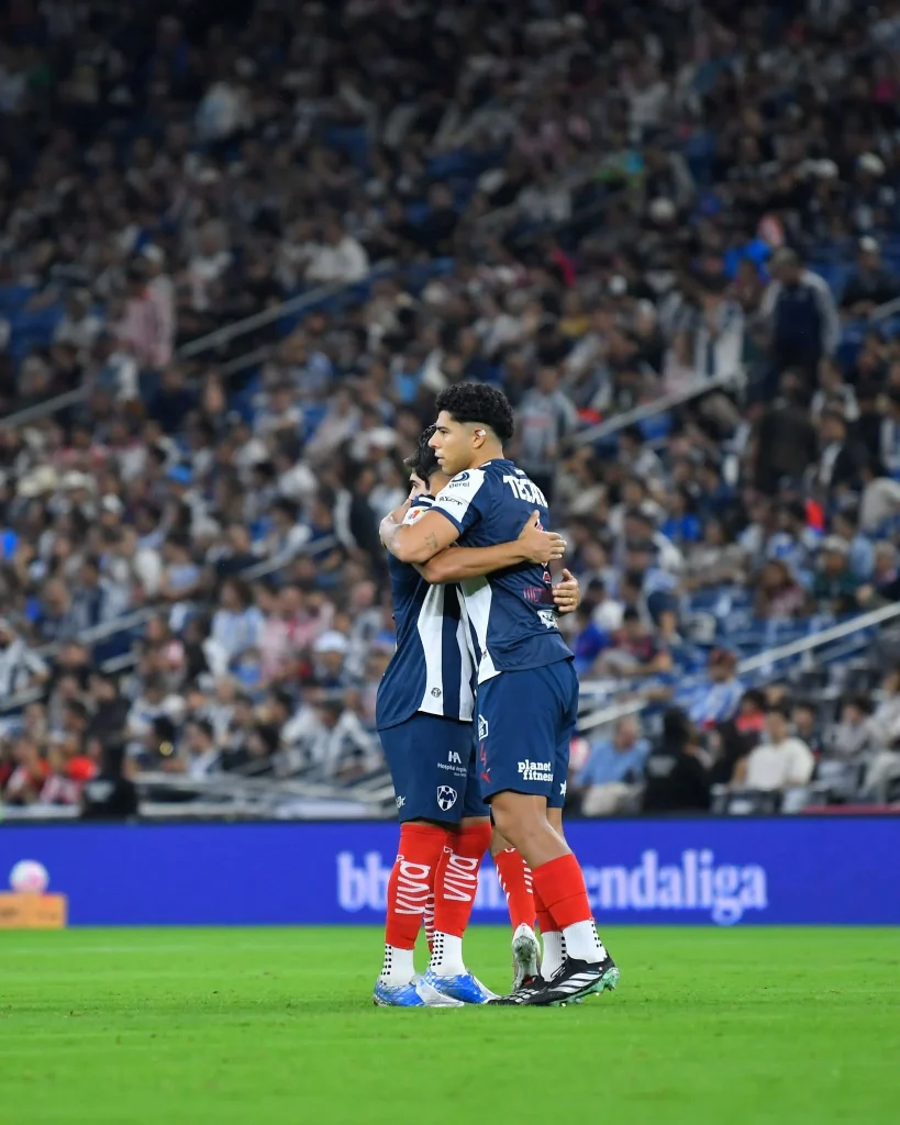 Chivas vence a Monterrey 1-0 durante aguacero 22 865304587 1401183055518845 6469925703966806470 n